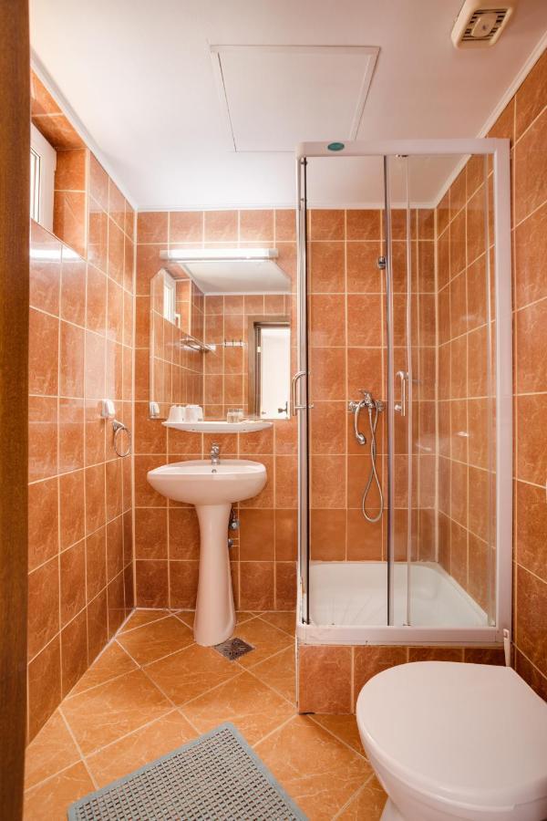 Hotel Bianca Belis Bagian luar foto